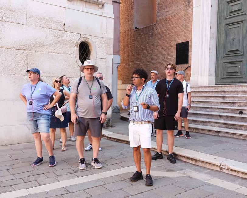 Venice: Rialto Bridge & Offbeat Unusual Venice Walking Tour - Pacing, groups, and audio receivers that actually help