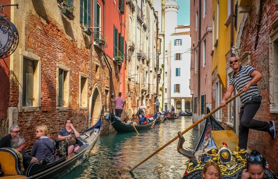 Venice: Shared Gondola Ride through the Lagoon City - Punta della Dogana and Venice’s water-edge atmosphere