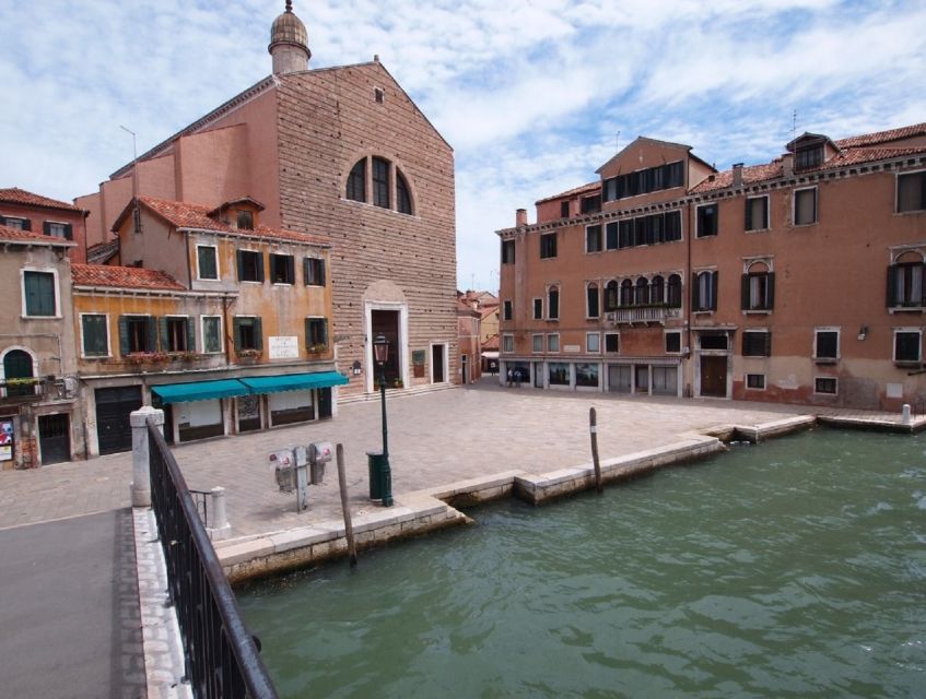 Venice: Sightseeing Tour with a Local expert - Campo San Polo to San Giovanni e Paolo: Doges’ Tombs and Political Power