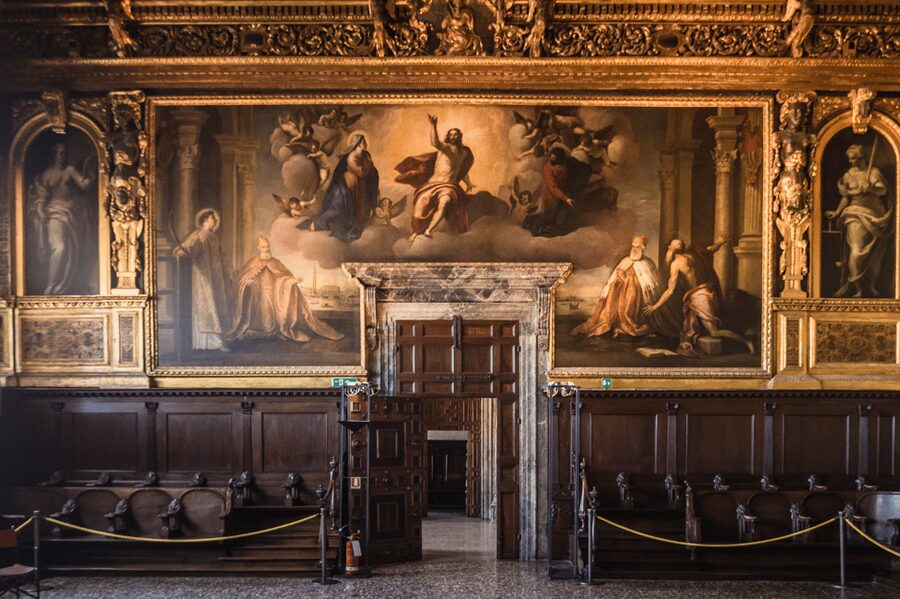 Venice: St Mark's Basilica, Doge Palace, & Bell Tower Option - The Venice History Gallery VR stop: a smart add-on if you like context