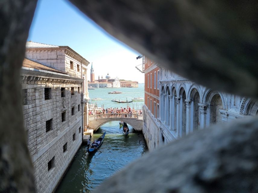Venice: St Mark's, Doge's Palace, Murano & Burano Day Tour - Murano glassblowing: where the story is in the process