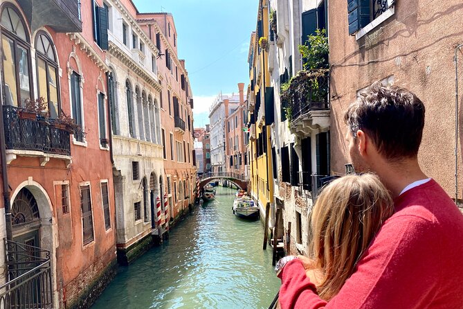 Venice Street Food Tour with Local Guide with Local Food Market Visit - The route through Venice: squares and sights, not just food stops