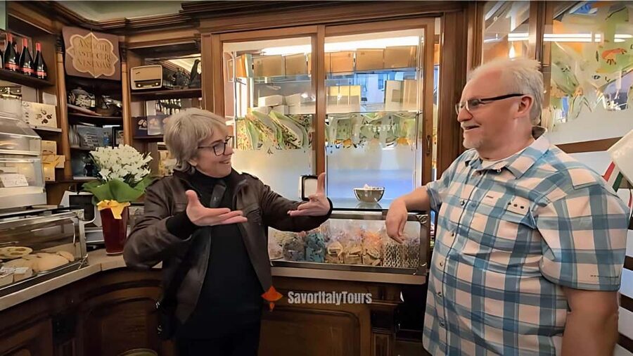 Venice: Sunset Walking Tour with Food and Wine Tastings - Who this sunset tour suits best, and who might not love it