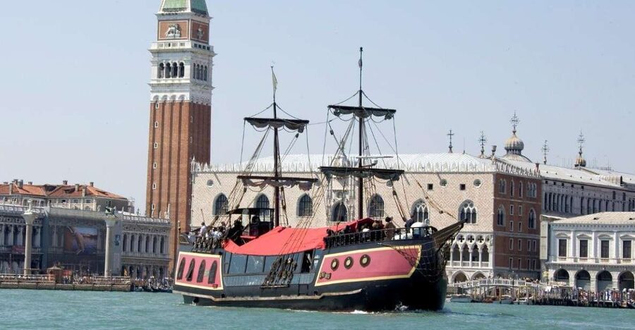 Venice: Venetian Lagoon Tour and Galleon Dinner - Who This Cruise Suits Best (and Who Might Want to Think Twice)