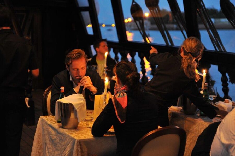 Venice: Venetian Lagoon Tour and Galleon Dinner - Why This Galleon Dinner Cruise Works So Well in Venice