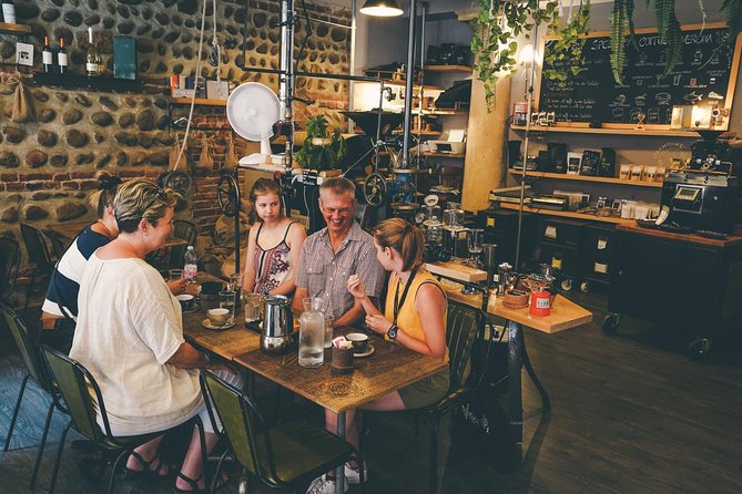 Verona All in one: Food Walking Tour, Lunch & Wine - Porta Borsari and the historic food district feeling