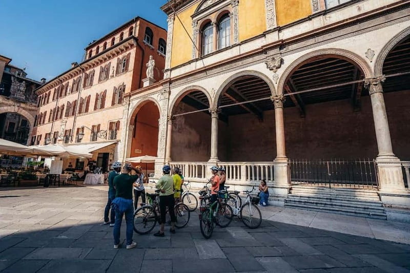 Verona: Classic and Hidden Gems Bike Tour - Old town squares and ancient city walls on a 3-hour loop