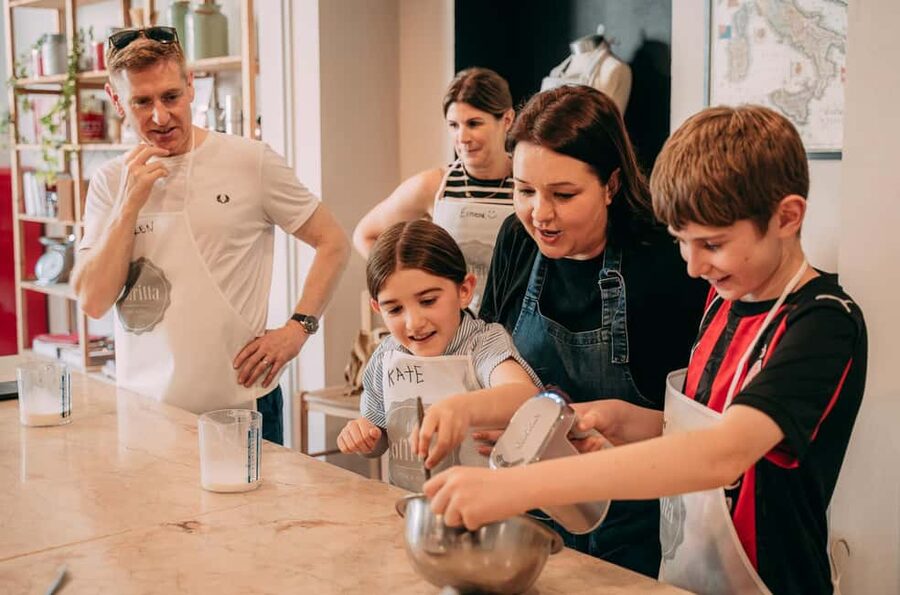 Verona: Gelato Making Class - Inside the Stylish Cooking School: Apron On, Bar Open