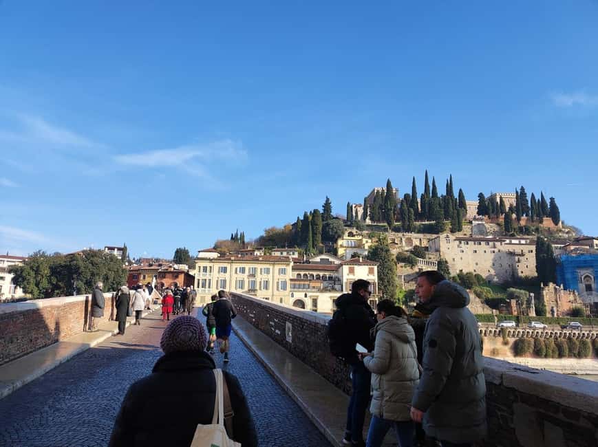 Verona: Small Group Guided Walking Tour with Arena Tickets - Keeping the Pace Comfortable in a Small Group