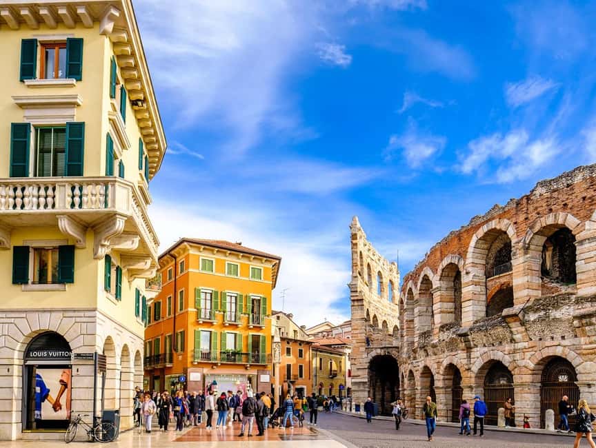 Verona: Small Group Guided Walking Tour with Arena Tickets - What the Timing Means for Your One-Day Verona Plan
