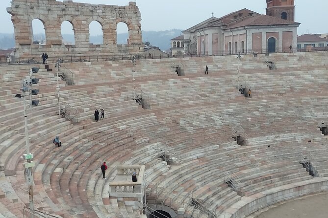 Verona Small Group Walking Tour with Cable Car and Arena Tickets - Ending back at Piazza Bra, with a plan for your next hours