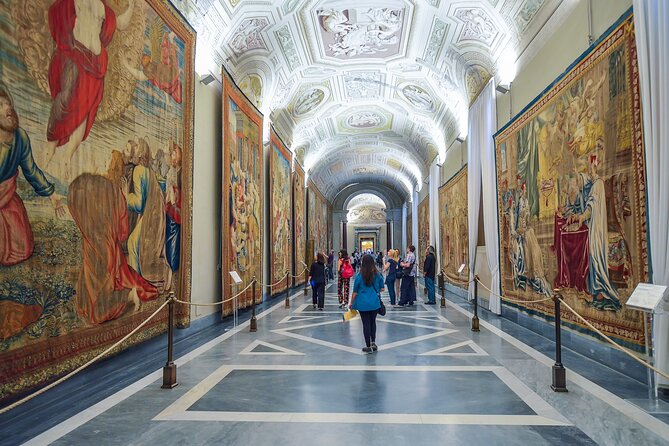 VIP Vatican, Sistine Chapel & St. Peter's Basilica Guided Tour - VIP Access And a Real Small Group at the Vatican